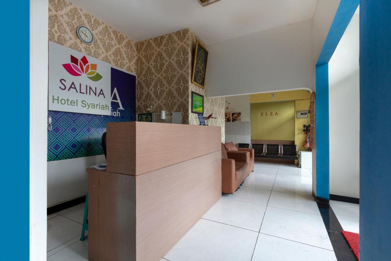 סידוארג'ו Spot On 2425 Salina Hotel Syariah מראה חיצוני תמונה