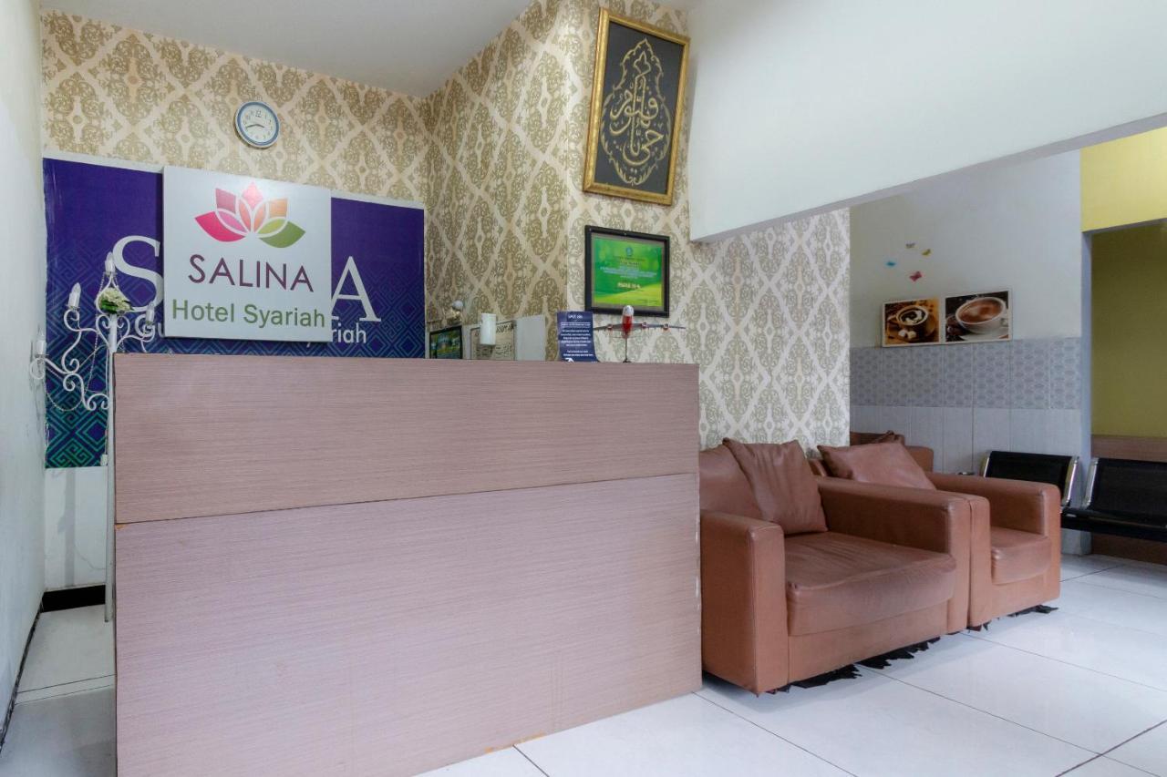 סידוארג'ו Spot On 2425 Salina Hotel Syariah מראה חיצוני תמונה
