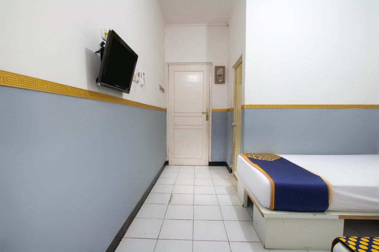 סידוארג'ו Spot On 2425 Salina Hotel Syariah מראה חיצוני תמונה