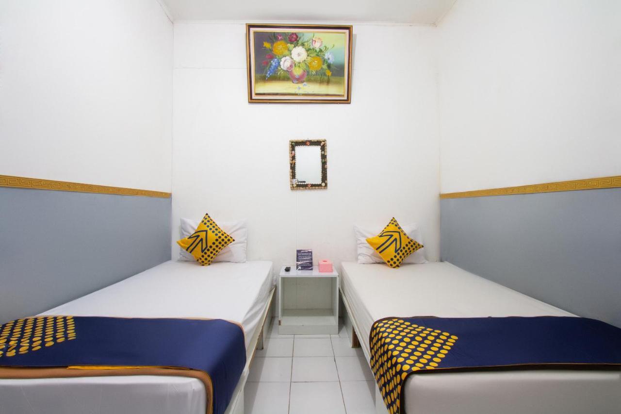 סידוארג'ו Spot On 2425 Salina Hotel Syariah מראה חיצוני תמונה